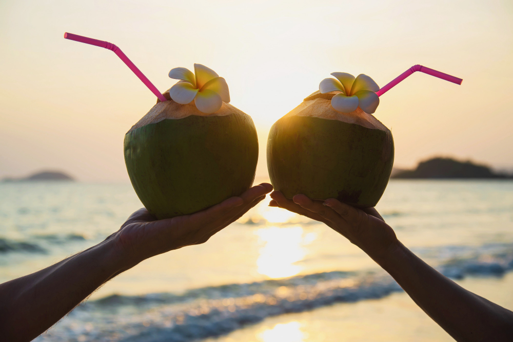 5 Minuman Pagi Hari Pilihan Ahli Gizi untuk Turunkan Berat Badan, Ada Air Kelapa hingga Susu Kunyit!