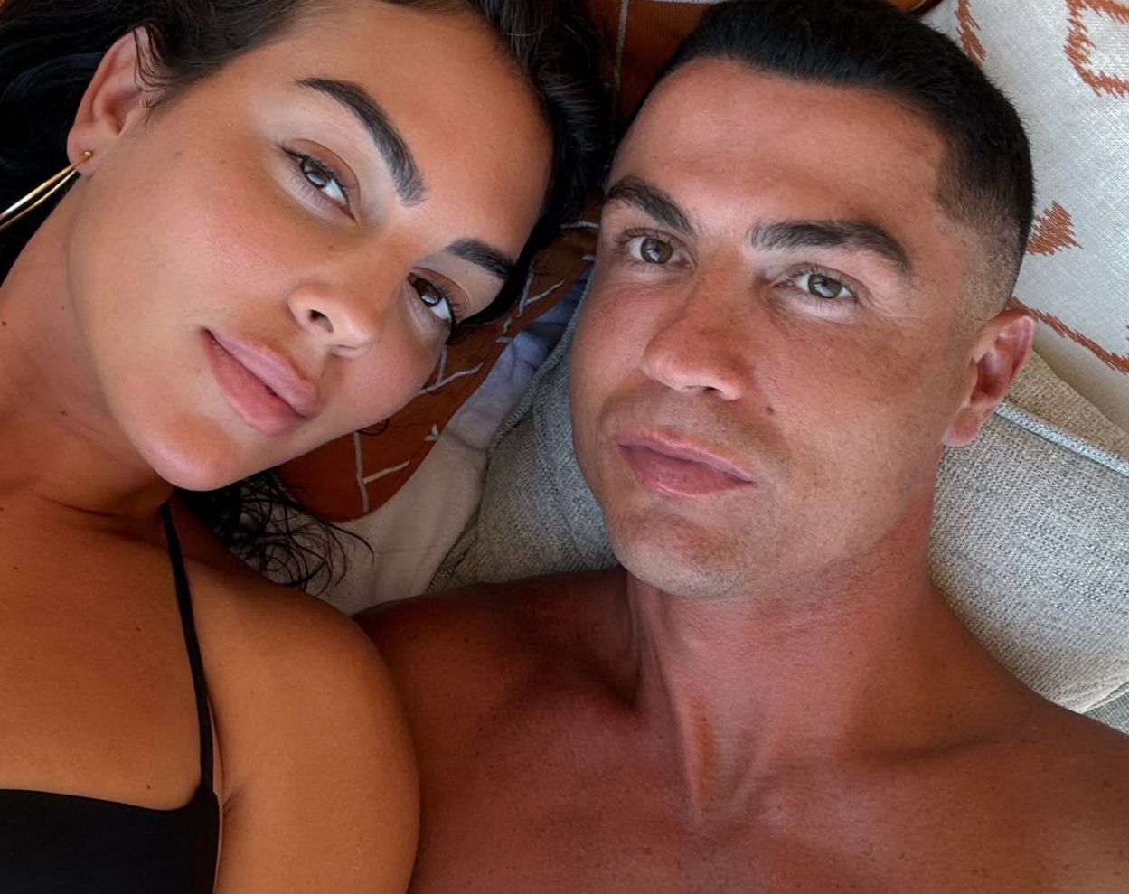 Setelah Melamar Georgina Secara Spontan, Cristiano Ronaldo Siapkan Pernikahan Usai Piala Dunia 2026