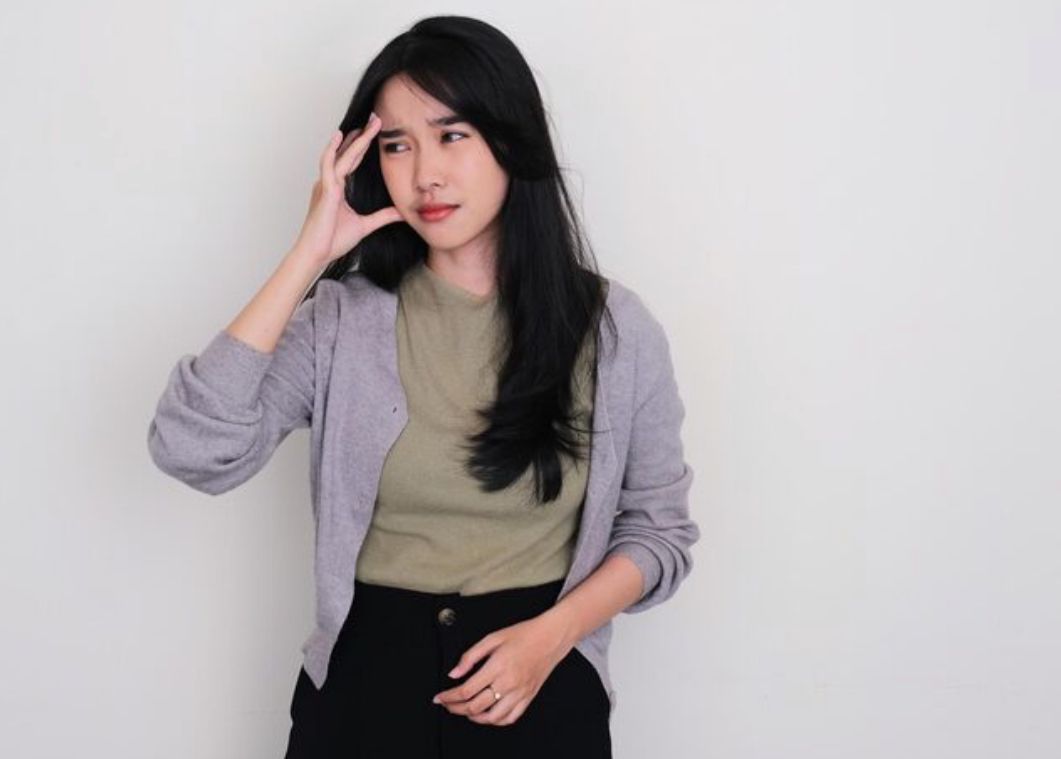 Hidup Seperti Robot? Ini 8 Alasan Mengapa Banyak Orang Dewasa Tidak Lagi Merasa Bahagia