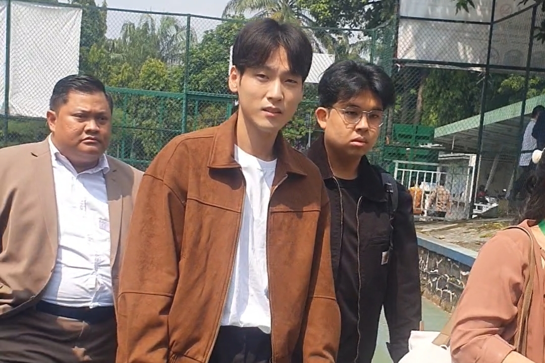Jule Kembali Absen, Sidang Perceraian Lanjut ke Tahap Pembuktian! Ini Permintaan Simpel Na Daehoon Soal Cerai dan Hak Asuh Anak