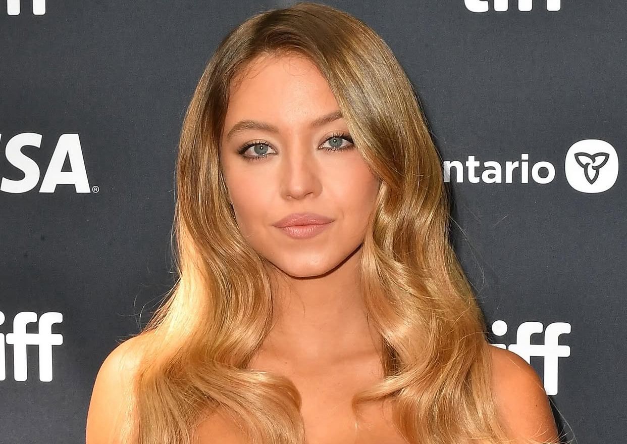 Sydney Sweeney Klarifikasi Soal Rumor Operasi Plastik yang Ramai di Media Sosial