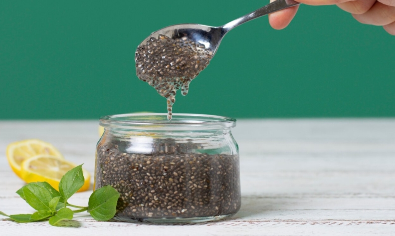 Manfaat Chia Seed untuk Diet dan Cara Tepat Penyajiannya
