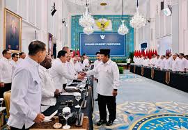 Presiden Ajak Para Menteri Bekerja Keras Pulihkan Hunian Korban Bencana