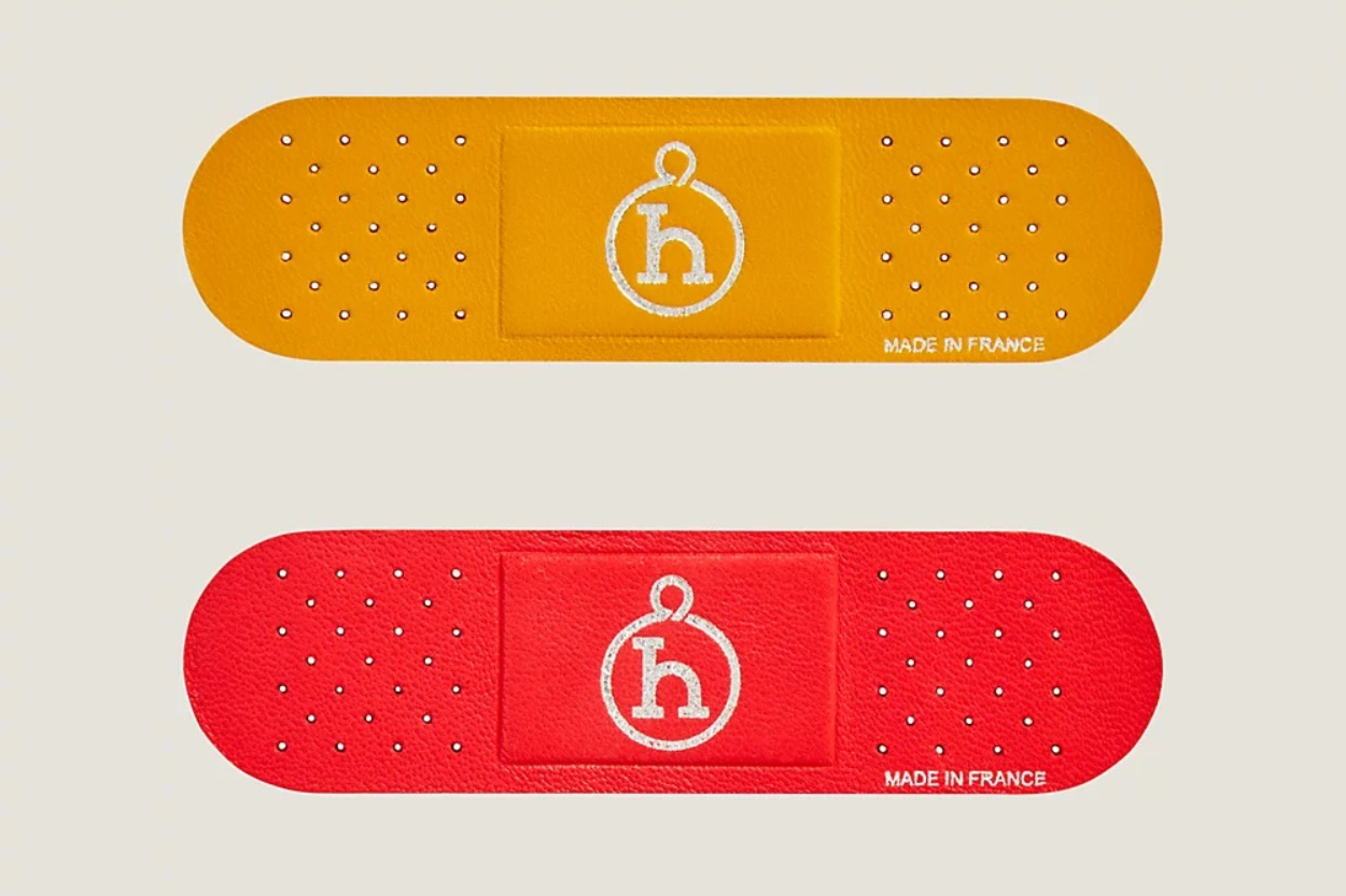 Hermes Jual Aksesori Mirip Plester Luka Seharga Rp3,2 Juta, Tertarik Beli?
