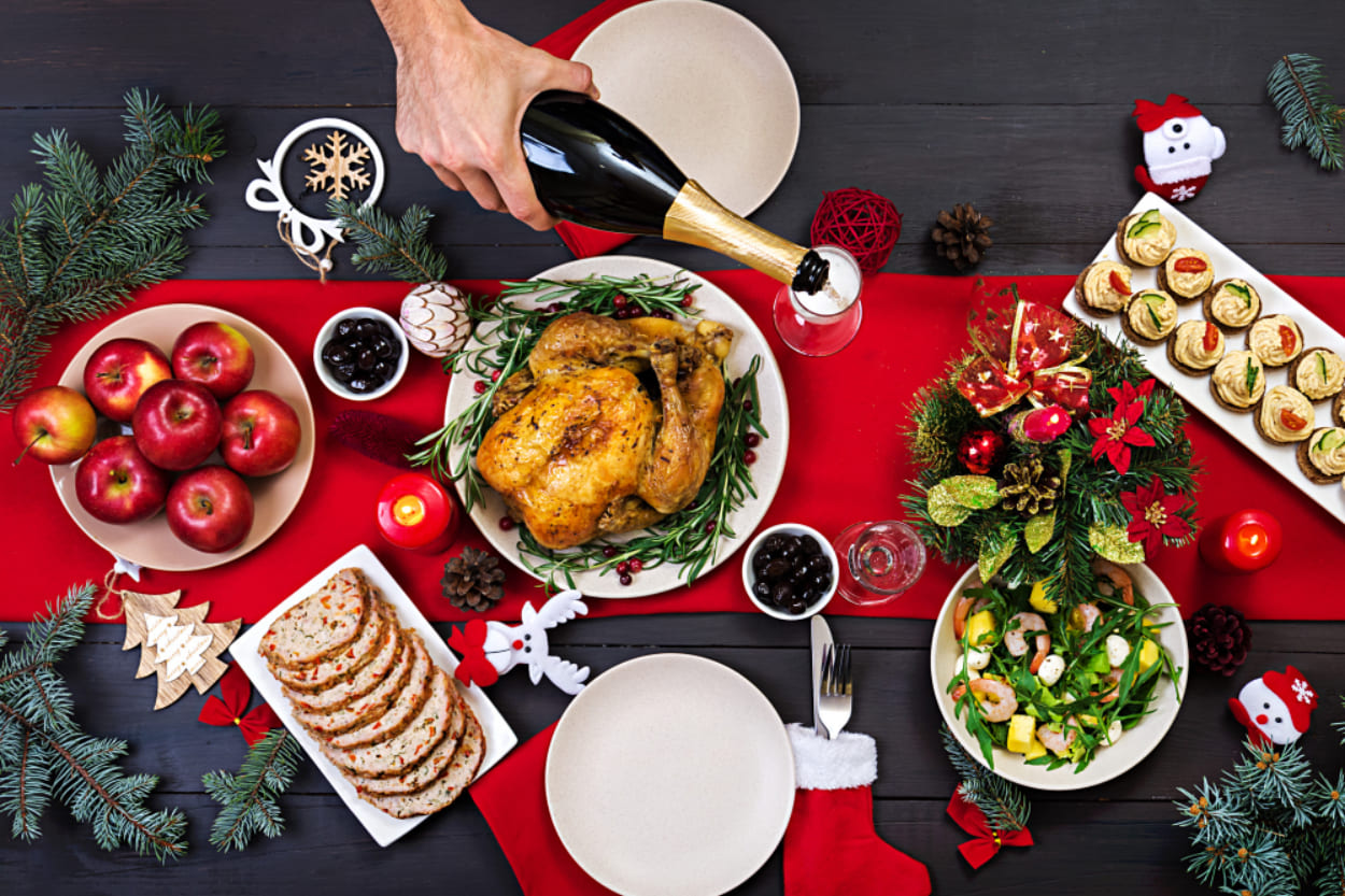 Dari PIK Hingga Senopati, Ini 5 Tempat Christmas Dinner di Jakarta yang Wajib Kamu Coba