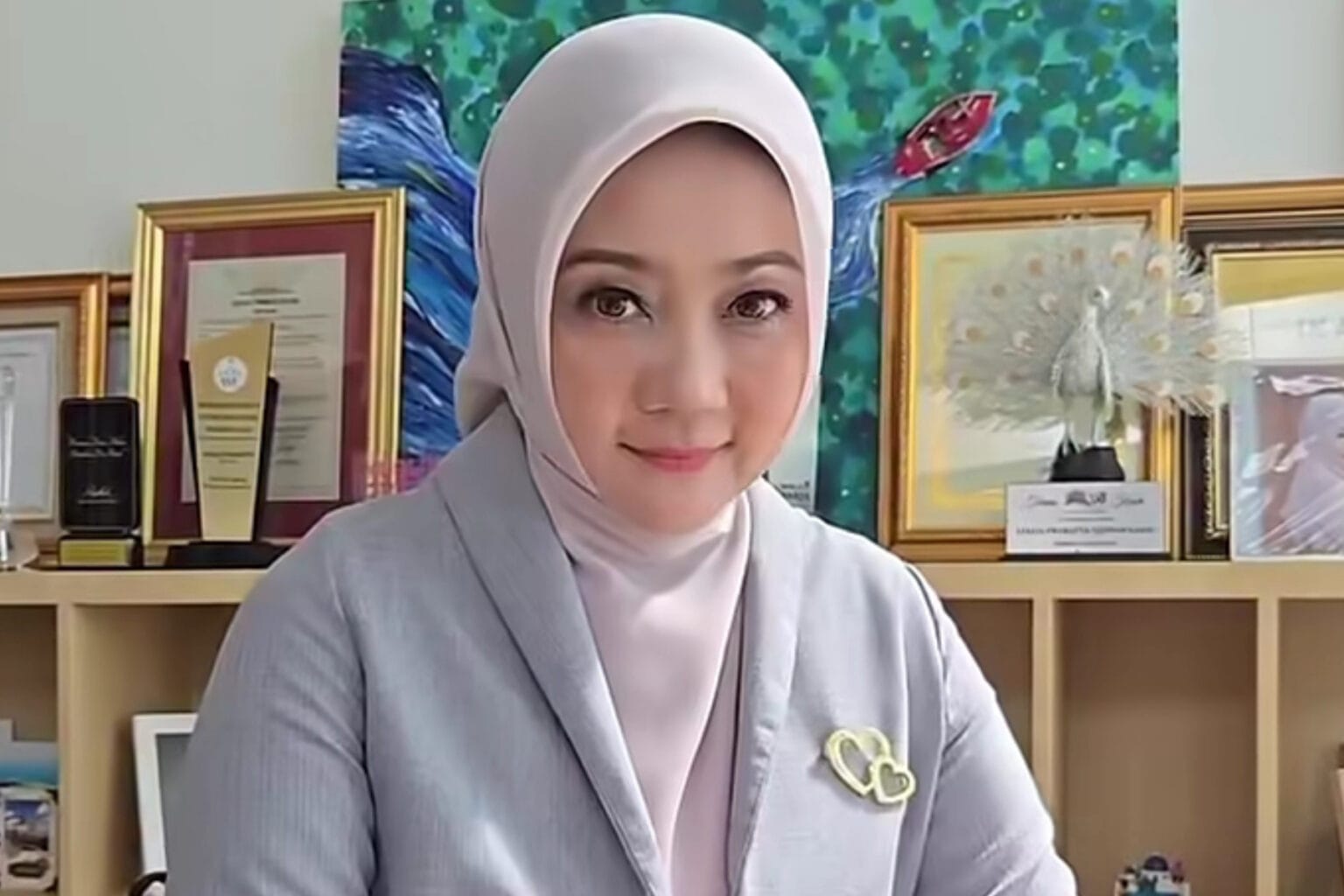 Akhirnya Muncul ke Publik, Ibu Atalia Praratya Minta Doa Terbaik untuk Proses Perceraiannya
