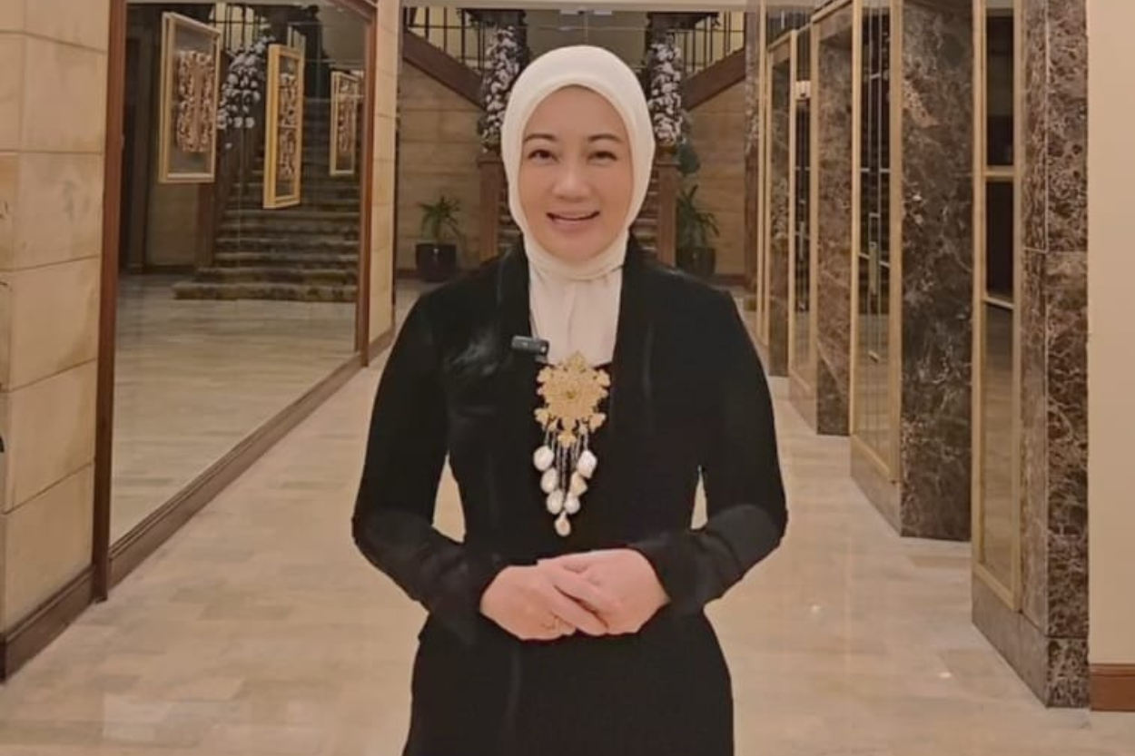 Mantan Pelayan Resto Bongkar Sikap Asli Atalia Praratya: Galak dan Beda 180 Derajat dari Medsos?