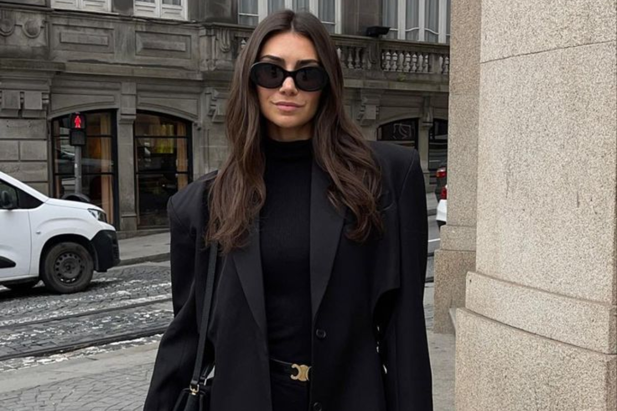 Intip 5 Tren Travel Wear 2026, Gaya Leather dan Faux Fur Jadi Primadona!