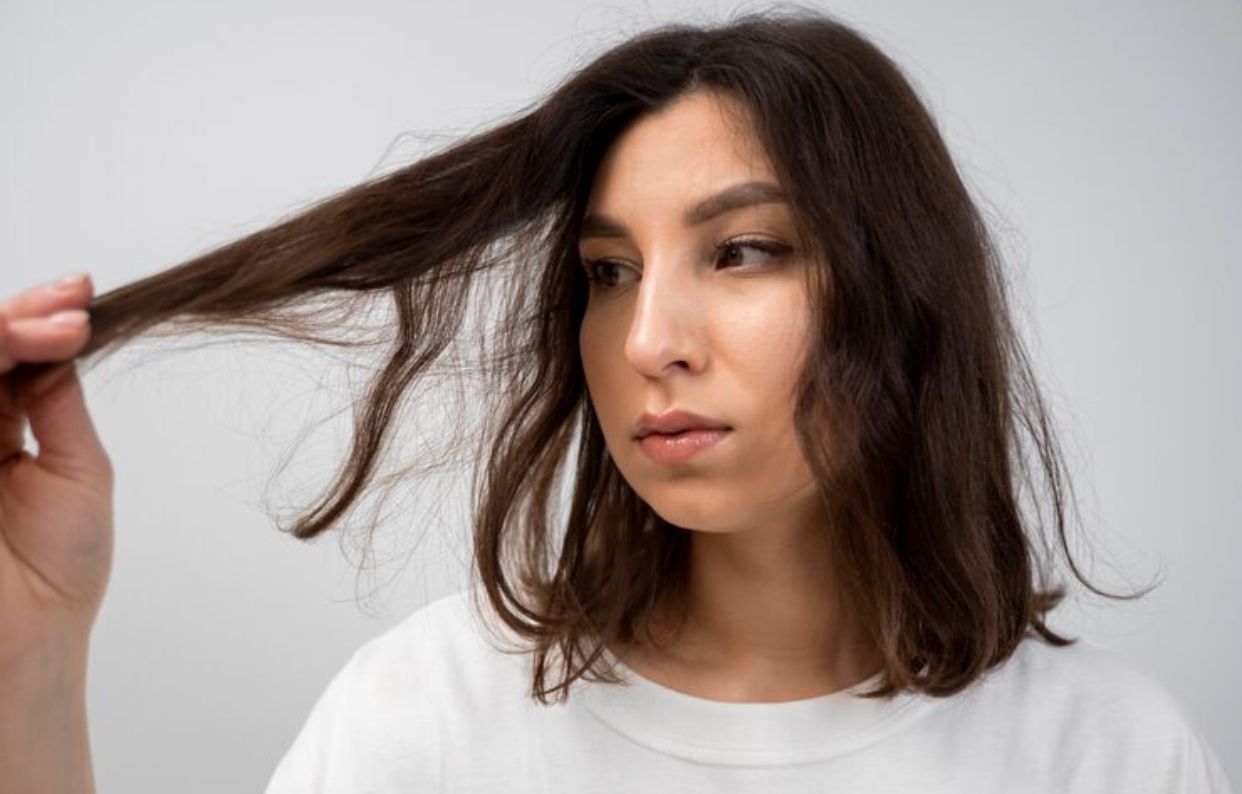 Rambut Tipis Gak Perlu Panik, Ini 5 Trik Ampuh Biar Terlihat Tebal dan Bervolume Sekejap