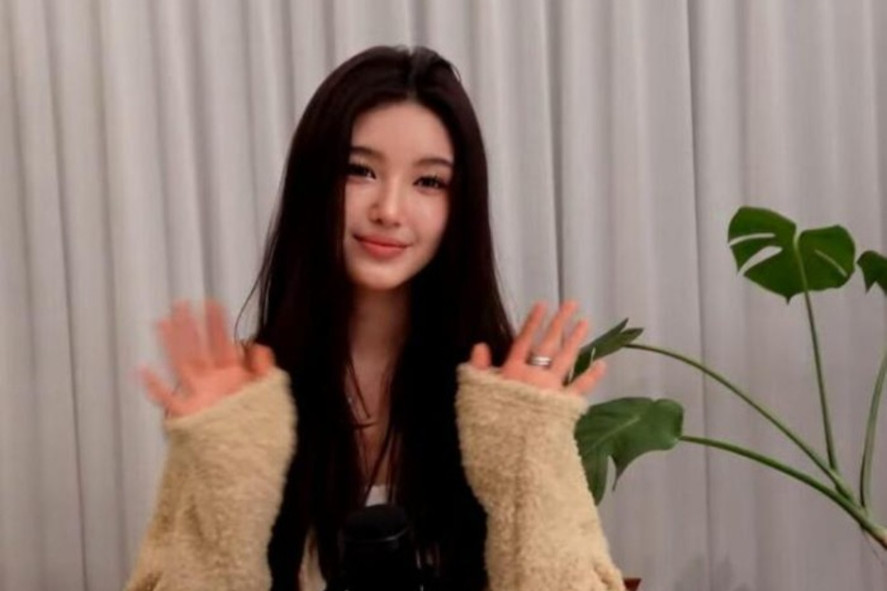 Tangis Danielle NewJeans Pecah, Akhir Pilu Idol Muda yang Didepak ADOR dan Terancam Denda Rp1,1 Triliun