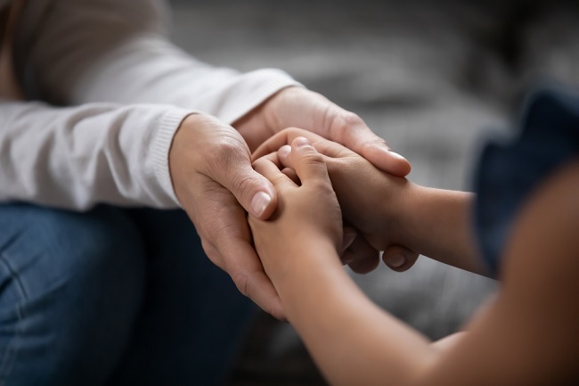 Belajar dari Kasus Aurelie Moeremans, Ini Dampak Child Grooming yang Dirasakan Hingga Dewasa