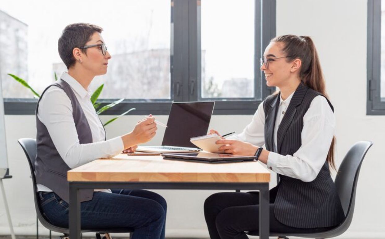 7 Tips Makeup Simpel untuk Tampil Rapi dan Percaya Diri Saat Interview di Depan HRD!