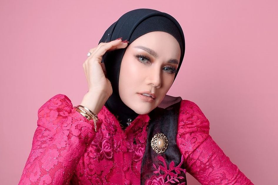 Mulan Jameela Mendadak Minta Maaf dan Bersimpuh pada Tuhan, Isyaratkan Apa?