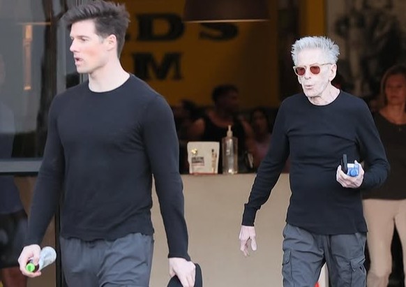 Beda Usia Hampir 50 Tahun, Calvin Klein dan Kevin Baker Tuai Atensi Saat Terciduk Nge-Gym Bareng