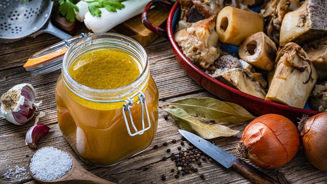 Diet Bone Broth, Benarkah Cara Ampuh Turunkan Berat Badan dalam Waktu Singkat?
