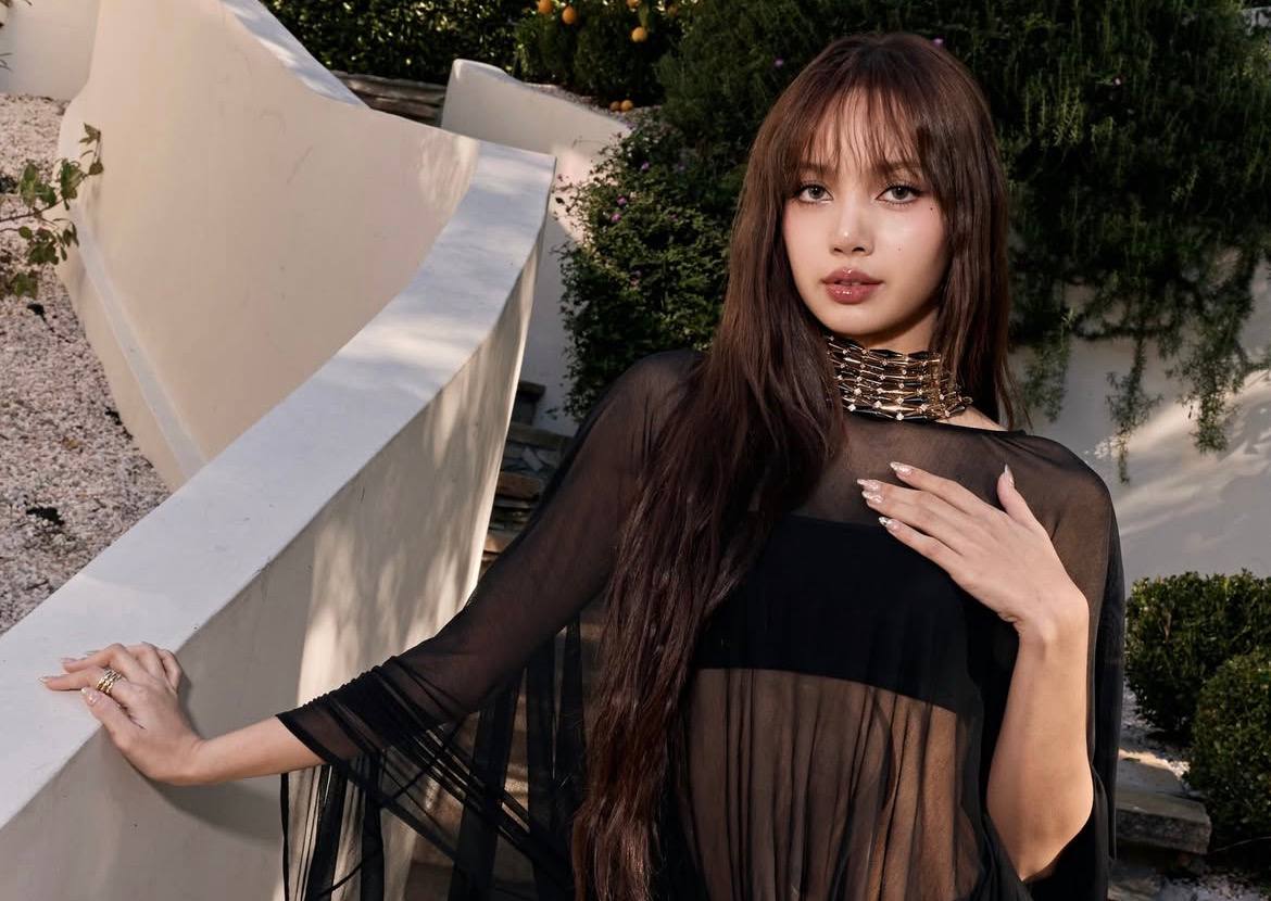 Dari Idol ke Aktris! Lisa BLACKPINK Main Film Rom-Com Netflix, Fans Langsung Geger