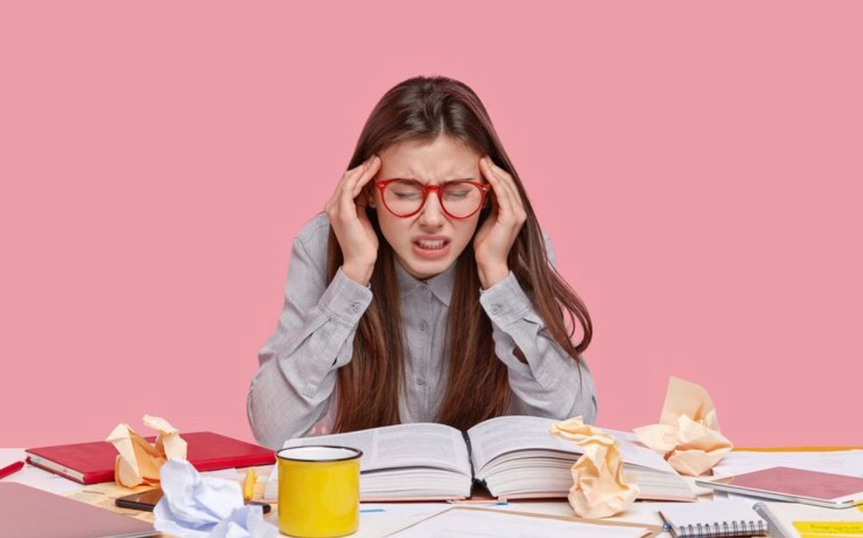 Jangan Langsung Kerja! Lakukan 4 Kebiasaan Pagi Ini yang Ampuh Cegah Burnout Seharian