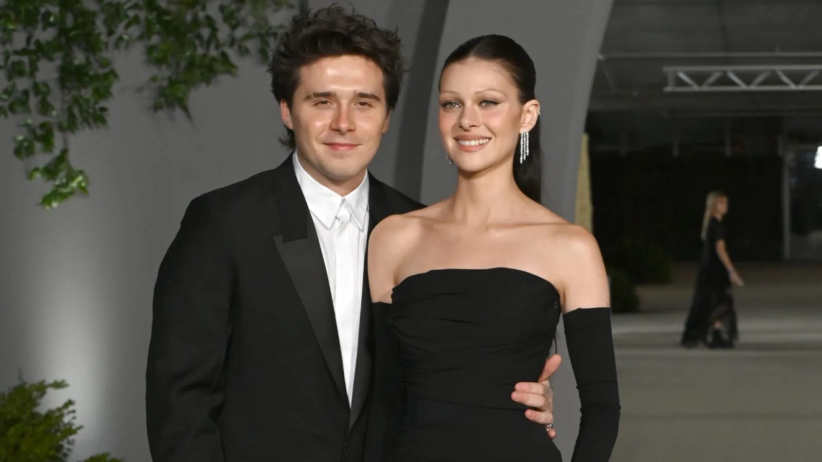 Tak Ingin Damai dengan Keluarga Beckham, Brooklyn Pilih Adopsi Anak Bersama Nicola Peltz