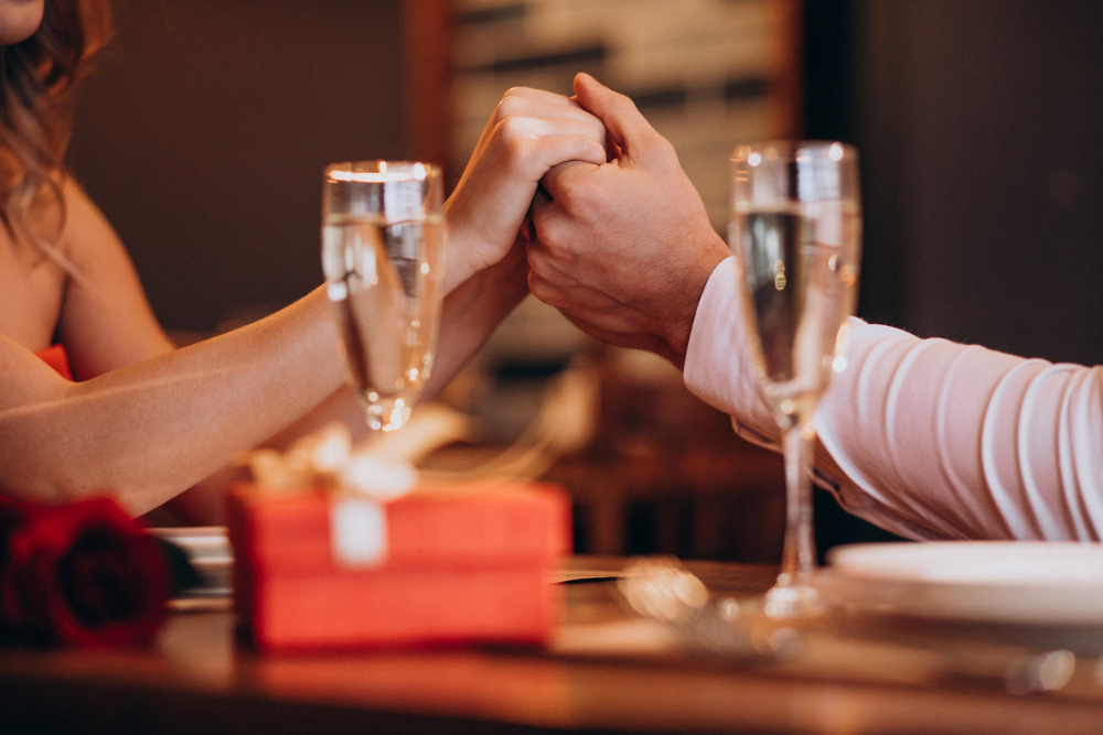 5 Tempat Dinner Romantis di Jakarta untuk Valentine 2026, Ada Makan Malam di Gondola!