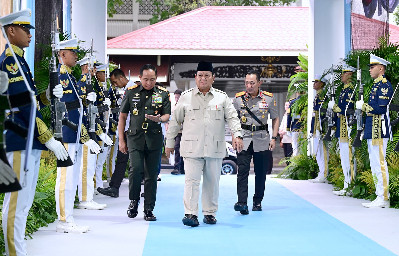 Prabowo Tegaskan TNI dan Polri Harus Jadi Tentara dan Polisi Rakyat, Bukan Hanya Institusi Negara!