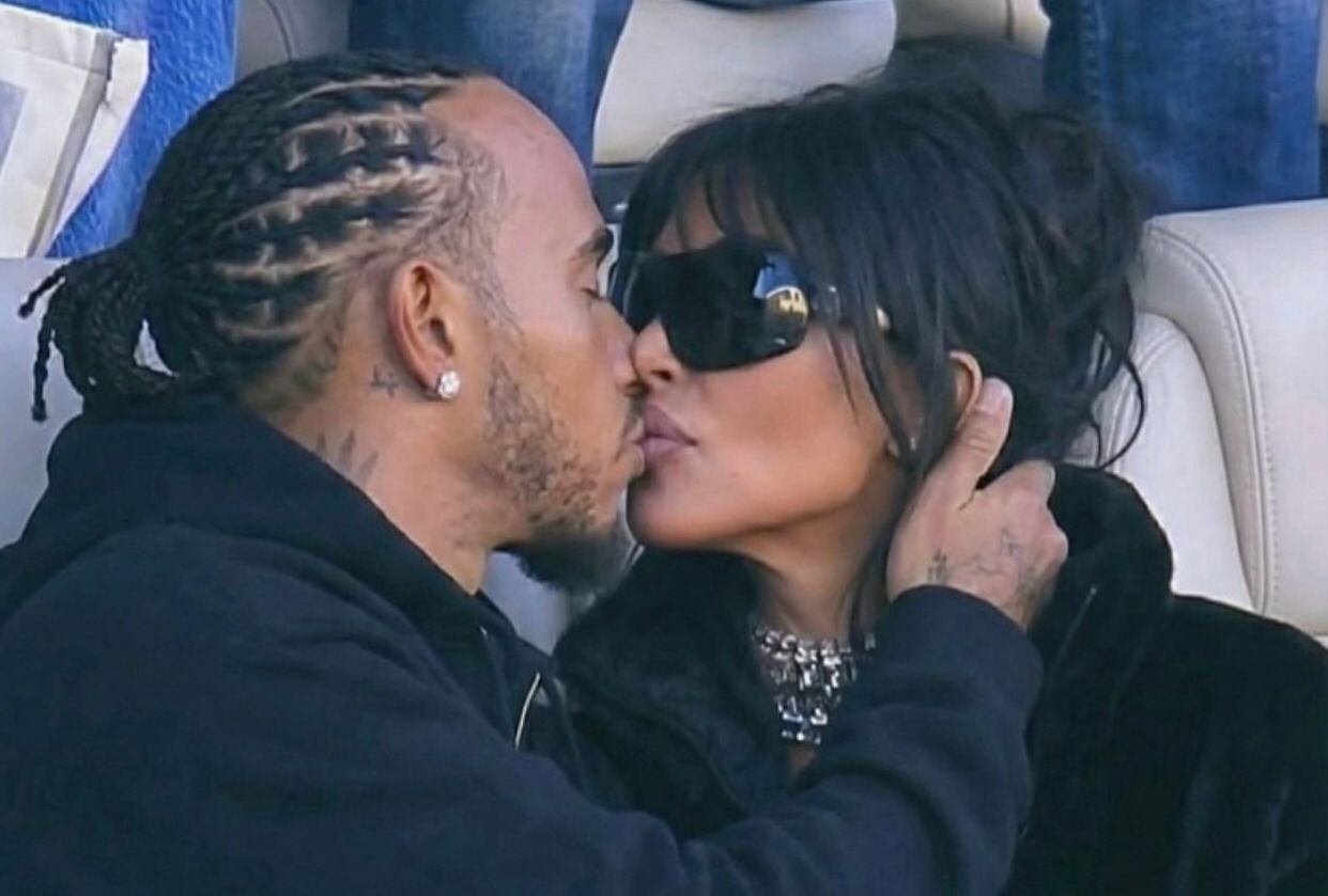 Kim Kardashian dan Lewis Hamilton Terciduk 'Ciuman' di Super Bowl LX, Resmi Pacaran?