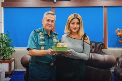 Bukan Orang Sembarangan, Inilah Sosok Ayah Awkarin yang Menjabat Kepala RSPAL dr. Ramelan Surabaya