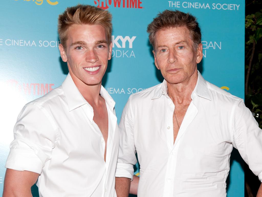 Calvin Klein Siap Nikahi Kevin Baker, Cinta Beda 47 Tahun Ini Picu Pro Kontra