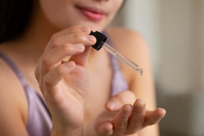 Stop Salah Pakai! Begini Cara Aman Menggunakan Retinol untuk Pemula