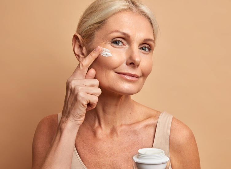 Kapan Harus Mulai Menggunakan Krim Anti Aging? Berikut Penjelasannya!
