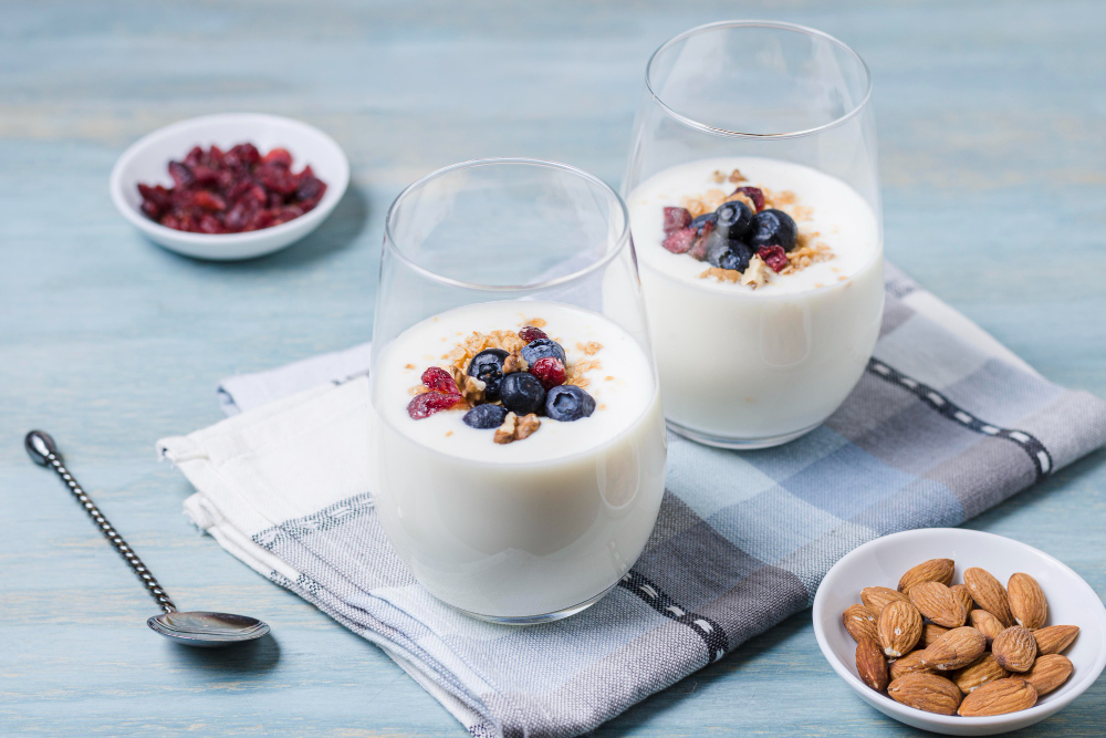 Bukan Sekadar Camilan, Inilah yang Terjadi pada Tubuh Jika Kamu Rutin Makan Yogurt Setiap Hari