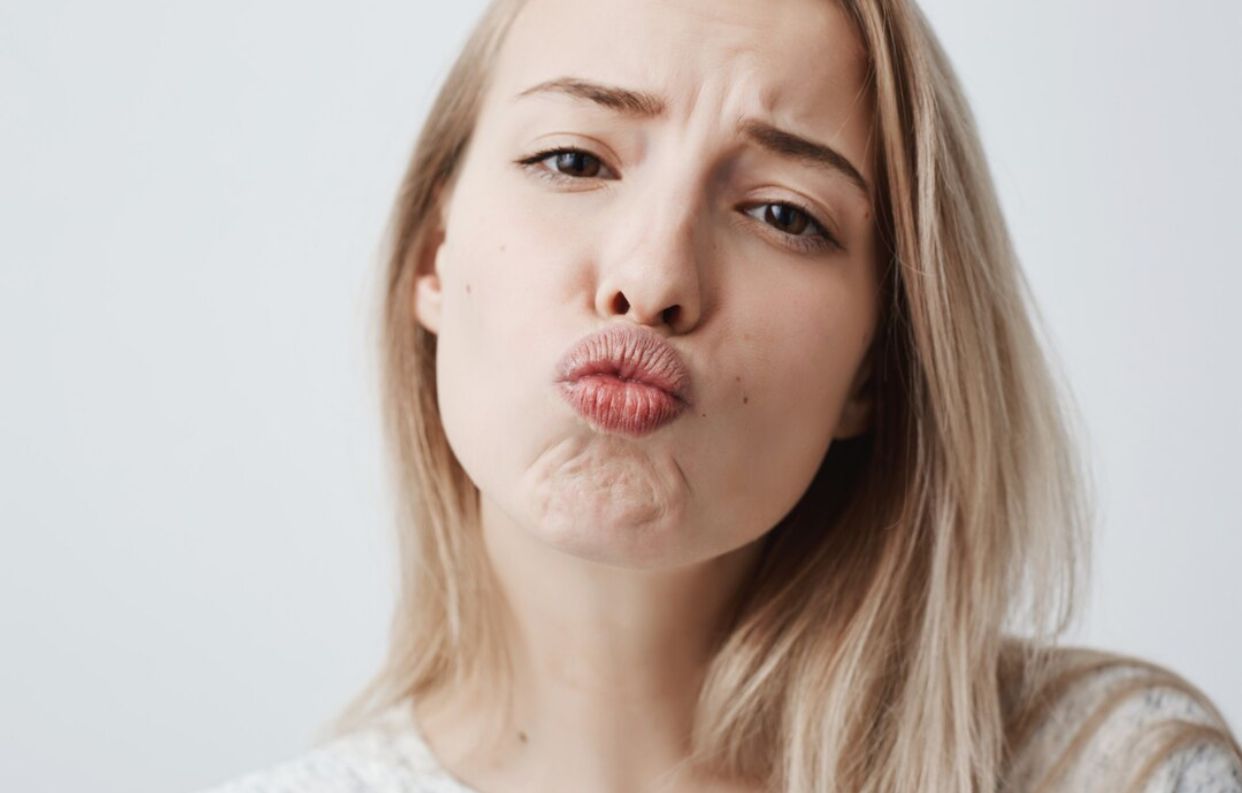 Puasa Tetap Cantik! Ini 4 Cara Melembapkan Bibir Agar Tidak Pecah-pecah