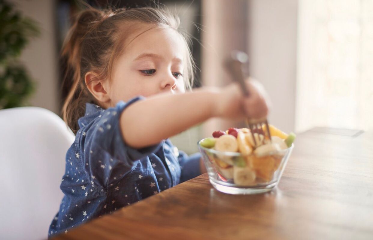 5 Cara Mengajarkan Anak Puasa Ramadan dengan Lembut dan Menyenangkan
