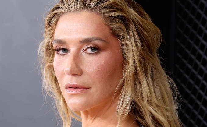 Kesha Murka! Lagu 'Blow' Dipakai Tanpa Izin di Video Gedung Putih, Trump Dikecam Habis-habisan
