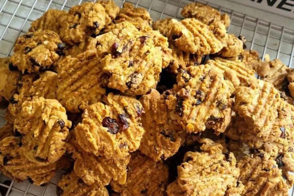 Bosan dengan Nastar? Resep Kue Oatmeal Kismis Ini Bisa Jadi Hampers Lebaran Unik yang Bikin Ketagihan