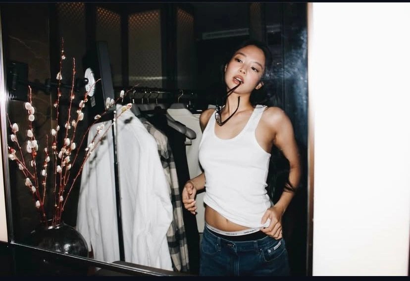 Jennie BLACKPINK Tetap Tenang Ditengah Gosip Pacaran dengan V BTS dan Nico Hiraga, Profesionalisme Tuai Pujian