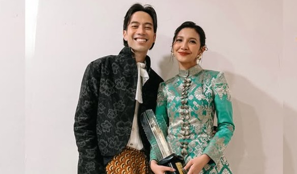 So Deep! Sempat Tak Ada Plan Menikah, Ini Alasan Vidi Aldiano Mantap Jadikan Sheila Dara Istri Seumur Hidupnya