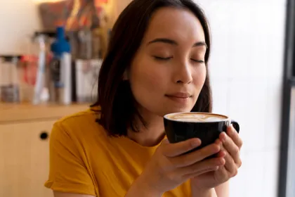 Tips Aman Minum Kopi Saat Puasa: Waktu Terbaik dan Jenis Kopi yang Ramah di Lambung