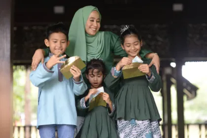 10 Ide THR Lebaran untuk Anak Selain Uang: Lebih Berkesan, Edukatif, dan Bermanfaat Jangka Panjang!