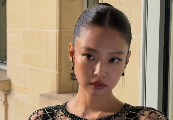 'Shut Up, Jennie!' Jadi Tren Global, Lagu 'Dracula (Remix) Meledak di Spotify