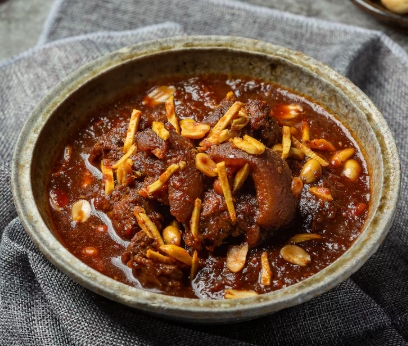 Sentuhan Modern di Meja Lebaran: Kreasi Menu Tradisional yang Lebih Kekinian