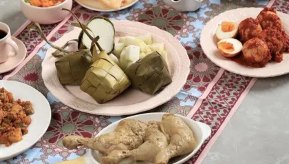 Mana Lebih Sehat, Ketupat atau Nasi? Ini Perbandingan Kalorinya