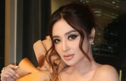 Dewi Perssik Bongkar Rincian THR: Dari Rp20 Juta untuk Keluarga hingga 5 Kg Beras untuk 8.400 Warga