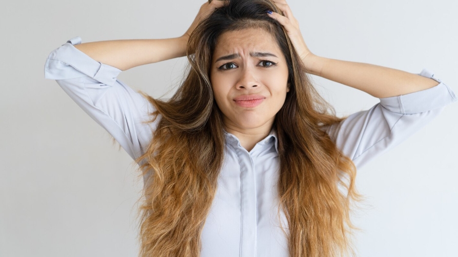 Cara Mengatasi Rambut Mengembang, Salah Perawatan Hingga Teknik yang Tepat