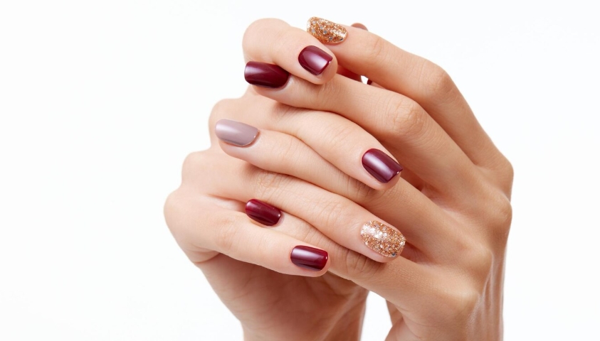 Cantik Sekejap, Rusak Selamanya? Ini Bahaya Tersembunyi Nail Art dan Kuku Palsu