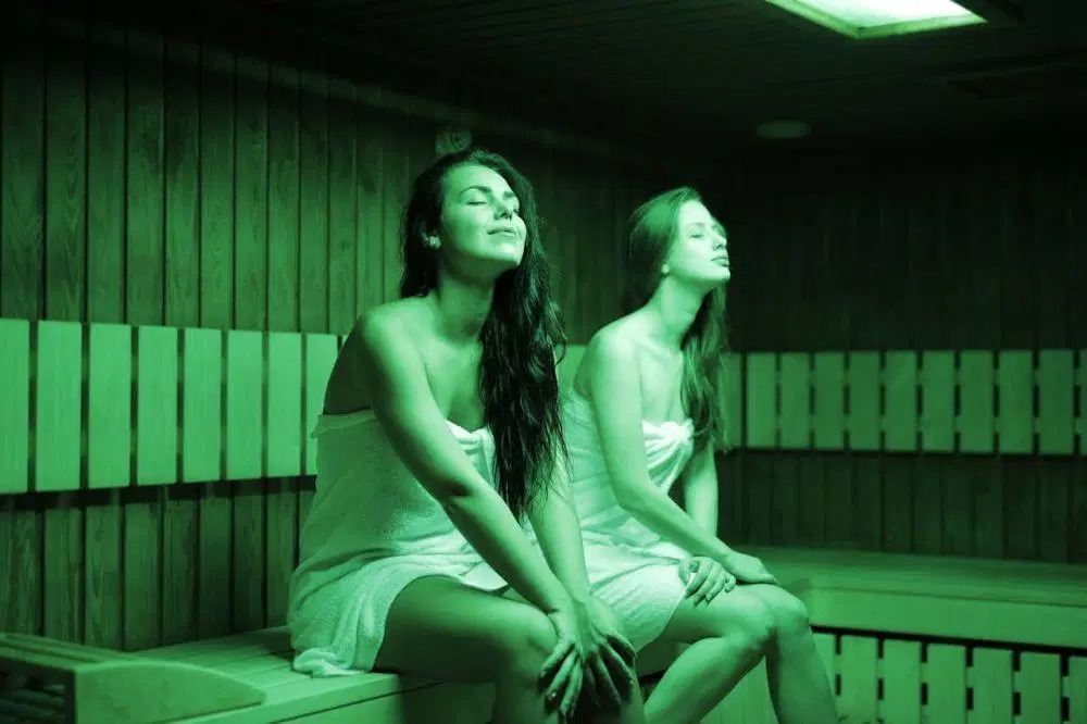 7 Manfaat Sauna yang Bikin Tubuh Bebas Penyakit Kronis, Harus Coba!