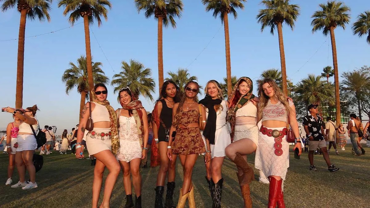5 Tren Fashion Coachella 2026 Paling Ikonik, Flower Crown Tersingkir!