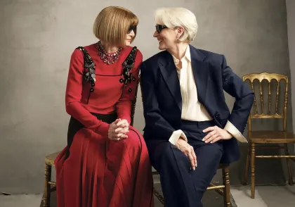 Tampil Perdana, Anna Wintour Jadi Wajah Sampul Vogue Bersama Meryl Streep
