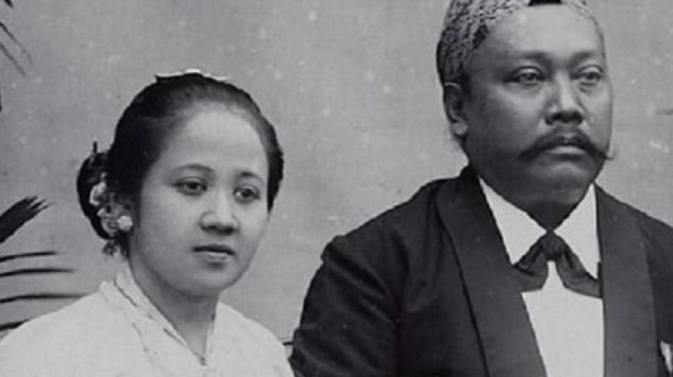 Terungkap Syarat Unik RA Kartini Bersedia Jadi Istri Ke-4 Raden Adipati Djojoadiningrat!