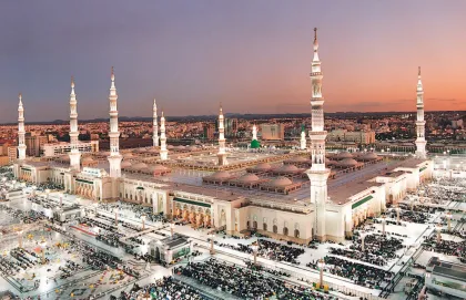 8 Destinasi Wisata Sejarah di Madinah: Dari Masjid Nabawi hingga Jabal Uhud yang Ikonik