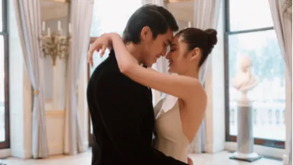 Syifa Hadju dan El Rumi Tampil Bak Bangsawan di Foto Prewedding Nuansa Old Money